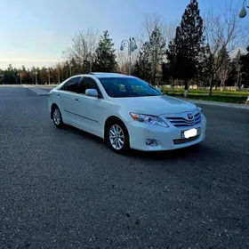 Toyota Camry 2011