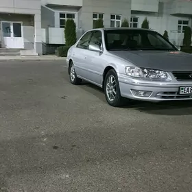 Toyota Camry 2000