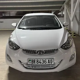 Hyundai Elantra 2012