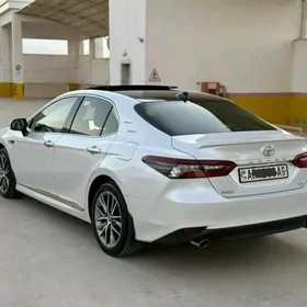 Toyota Camry 2023