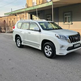 Toyota Land Cruiser Prado 2010