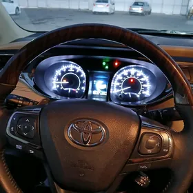 Toyota Avalon 2013