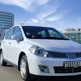 Nissan Versa 2010