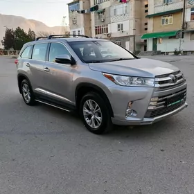 Toyota Highlander 2019