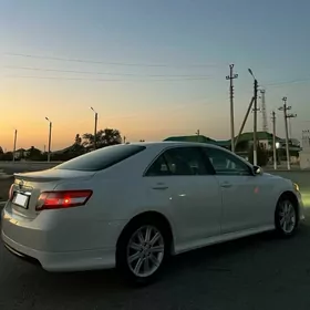 Toyota Camry 2011