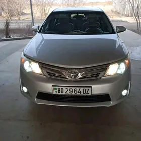 Toyota Camry 2013