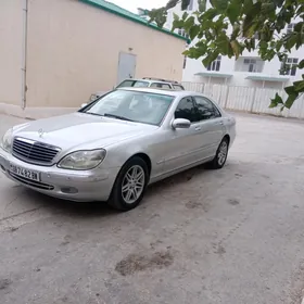 Mercedes-Benz S-Class 2001