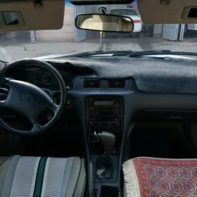 Toyota Camry 1997