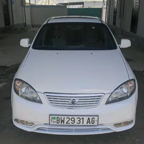 Daewoo Gentra 2017