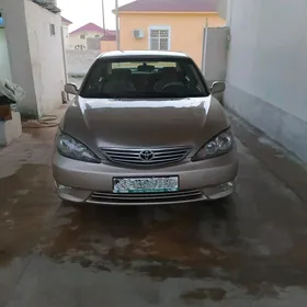 Toyota Camry 2004