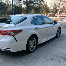 Toyota Camry 2020