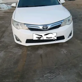 Toyota Camry 2012