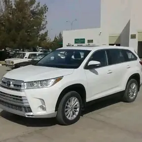 Toyota Highlander 2019