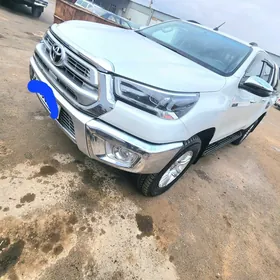 Toyota Hilux 2024