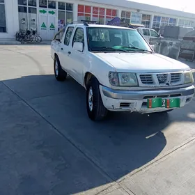 Nissan Navara 2001