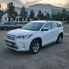 Toyota Highlander 2018