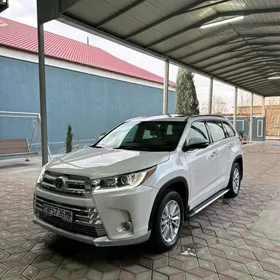 Toyota Highlander 2019