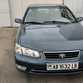 Toyota Camry 2001