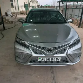 Toyota Camry 2022