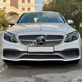 Mercedes-Benz C300 2014