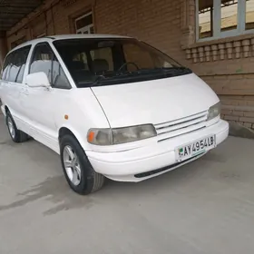 Toyota Previa 1993