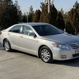 Toyota Camry 2010