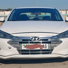 Hyundai Elantra 2019