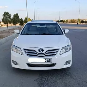 Toyota Camry 2010