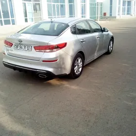 Kia Optima 2019