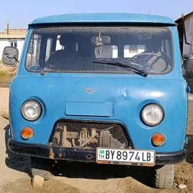 UAZ 469 2000