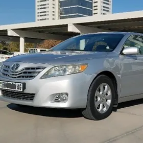 Toyota Camry 2010