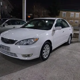 Toyota Camry 2004