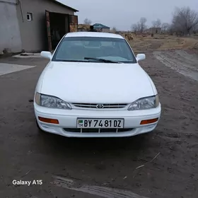 Toyota Camry 1992