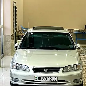 Toyota Camry 2000