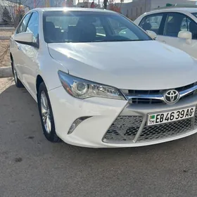 Toyota Camry 2017