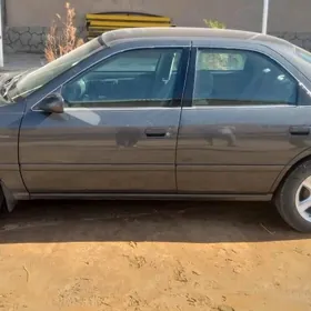 Toyota Camry 2001