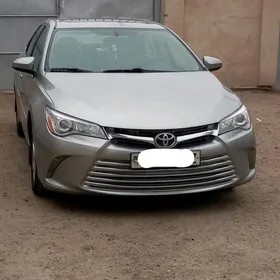 Toyota Camry 2015