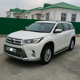 Toyota Highlander 2017