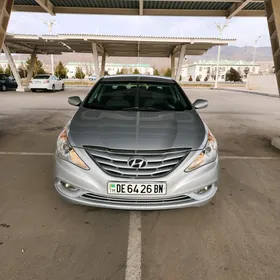 Hyundai Sonata 2011