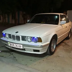 BMW 525 1990