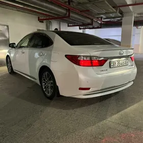 Lexus ES 350 2016