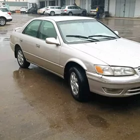 Toyota Camry 1997