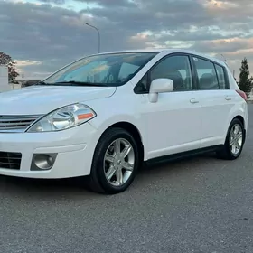 Nissan Versa 2012