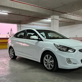 Hyundai Accent 2014