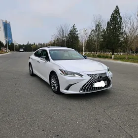 Lexus ES 350 2022