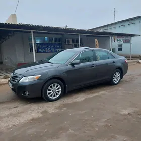 Toyota Camry 2010