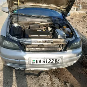 Opel Astra 2003