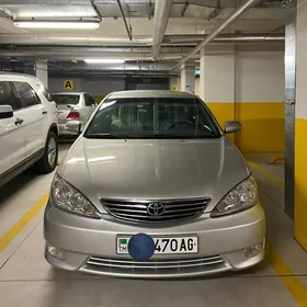 Toyota Camry 2004