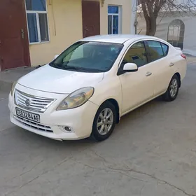 Nissan Versa 2014