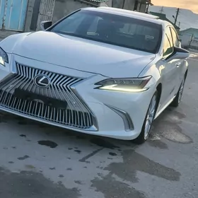 Lexus ES 350 2019